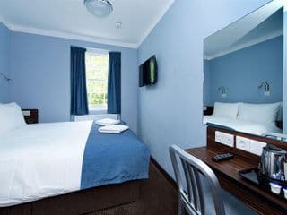 Angus Hotel photo 2