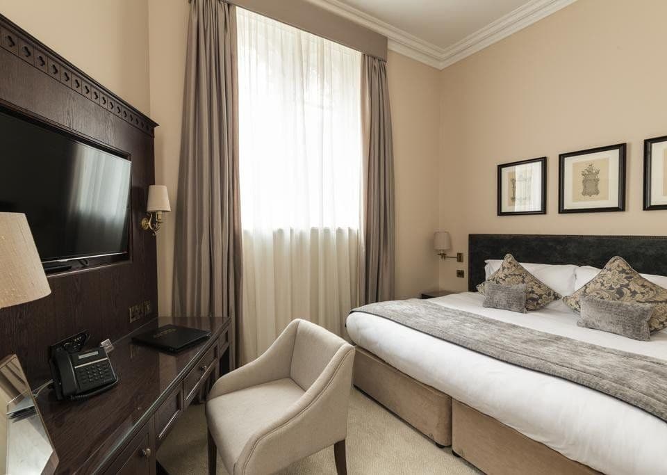 St Paul's Hotel