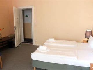 Hotel-Pension Rheingold am Kurfürstendamm photo 2