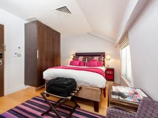 Hotel Indigo London Hyde Park Paddington, an IHG Hotel photo 1