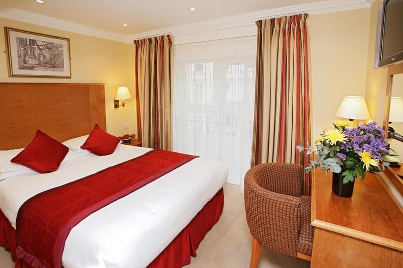Byron Hotel