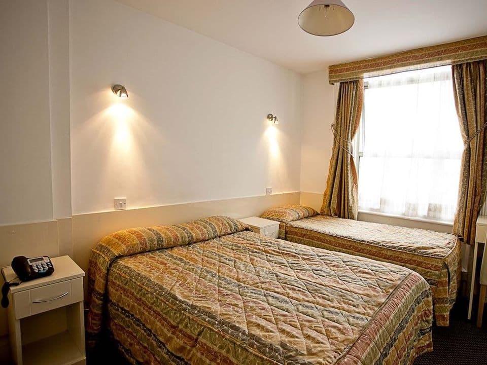 Earls Court Hotel