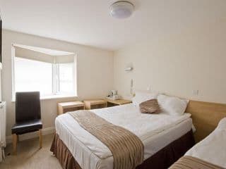 Queens Hotel photo 1