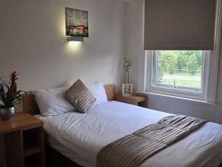 Queens Hotel photo 2