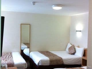 Queens Hotel photo 4