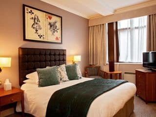 The Mad Hatter Hotel photo 2