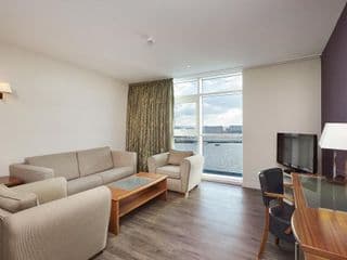 DoubleTree By Hilton London Excel photo 4