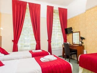 Avonmore Hotel photo 1