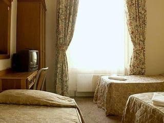 Pembridge Palace Hotel photo 2