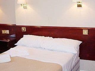 Hyde Park Court Hotel photo 3