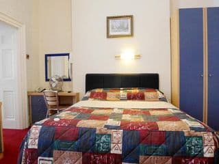 OYO Boston Court Hotel photo 1