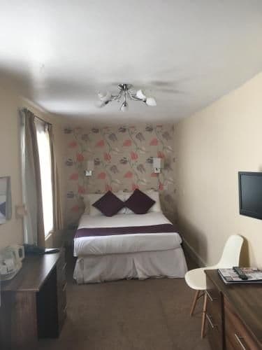 George Hotel