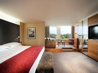 Royal Garden Hotel photo 1