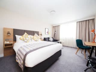 Holiday Inn London - Gatwick Airport, an IHG Hotel photo 2