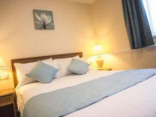 Sure Hotel by Best Western Birmingham South photo 2