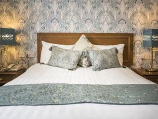 Sure Hotel by Best Western Birmingham South photo 4
