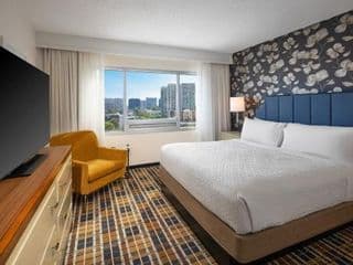 Embassy Suites by Hilton Atlanta Buckhead photo 2