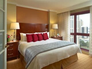 Atlanta Marriott Suites Midtown - Free Self Parking In September photo 3