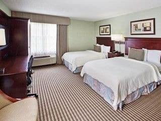 Holiday Inn Express Hotel & Suites Atlanta Buckhead, an IHG Hotel photo 3