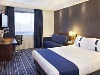 Holiday Inn Express London Heathrow T5, an IHG Hotel photo 3