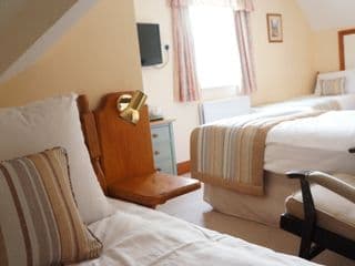 The Lawn Guest House Gatwick photo 4