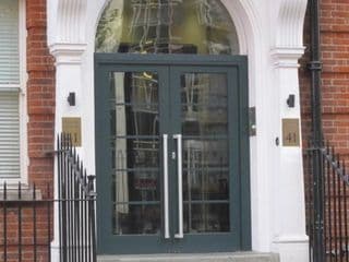 BLOOMSBURY APARTMENTS photo 2