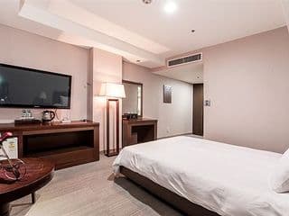 New Hilltop Hotel photo 3