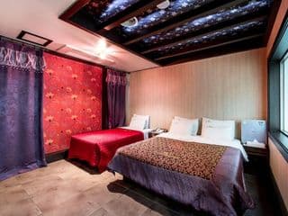 Hotel Tirol photo 3