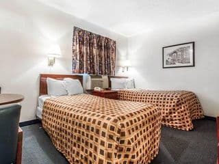 HomeTowne Studios by Red Roof Atlanta - Chamblee photo 1