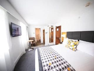 Holiday Inn Kenilworth - Warwick, an IHG Hotel photo 1