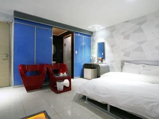 Hotel Oscar photo 1