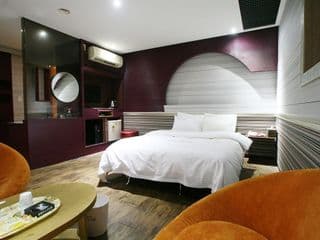 Hotel Oscar photo 2