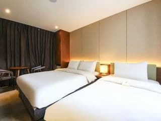 CS Avenue Hotel photo 3