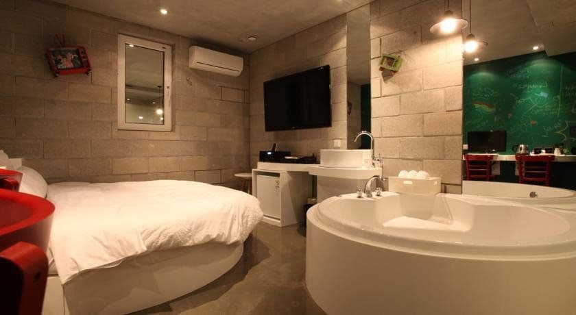 Hotel Pop 2