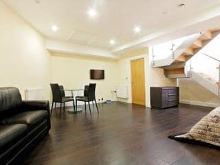 Apartments at Camden Square photo 4
