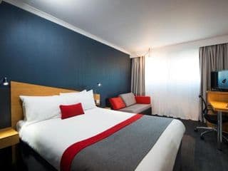 Holiday Inn Express Birmingham Oldbury, an IHG Hotel photo 1