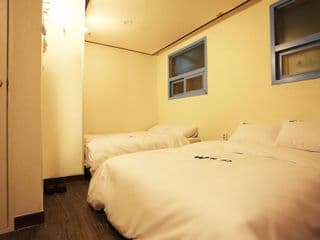 W mini hotel - Hostel photo 2