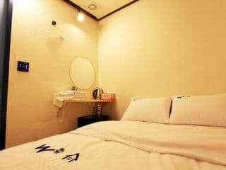 W mini hotel - Hostel photo 3