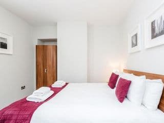 Roomspace Serviced Apartments - Sterling House photo 4