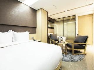 Richwell Hotel photo 1