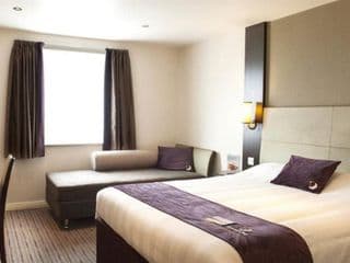 Premier Inn London Kingston Upon Thames photo 2
