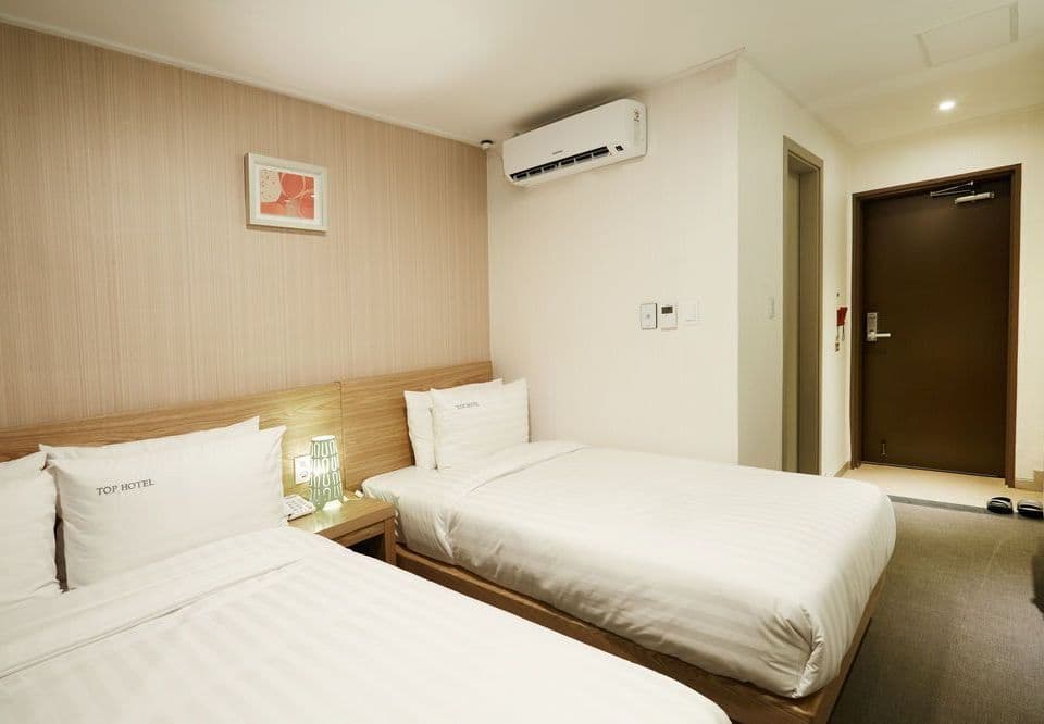 Top Hotel & Residence