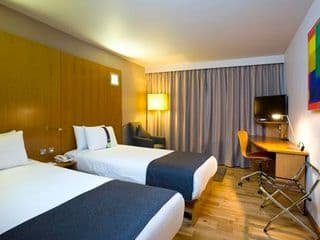 Holiday Inn London West, an IHG Hotel photo 3