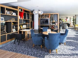 Holiday Inn London West, an IHG Hotel photo 4