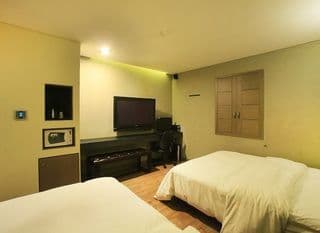 Tara Hotel photo 3