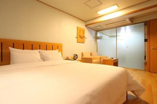 Prince Hotel