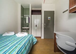 LSE Carr-Saunders Hall photo 2