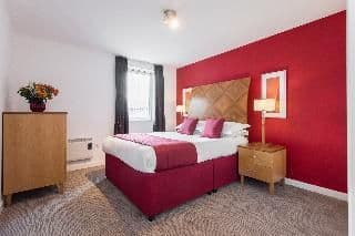 PREMIER SUITES Birmingham photo 3