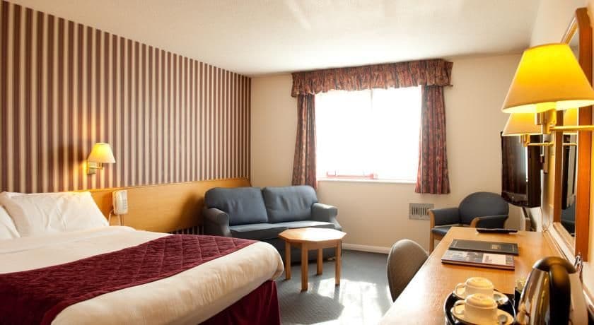 The Avenue Lodge