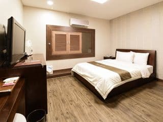 Hill House Myeongdong photo 2